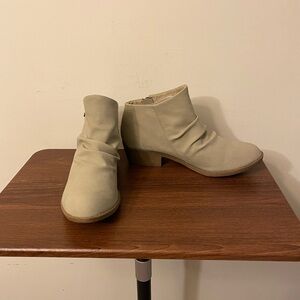 Blowfish Malibu Women’s Boots size 8